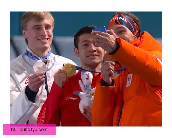 宁忠岩夺冠庆典握拳怒吼泪洒领奖台 宁忠岩夺冠庆典握拳怒吼泪洒领奖台